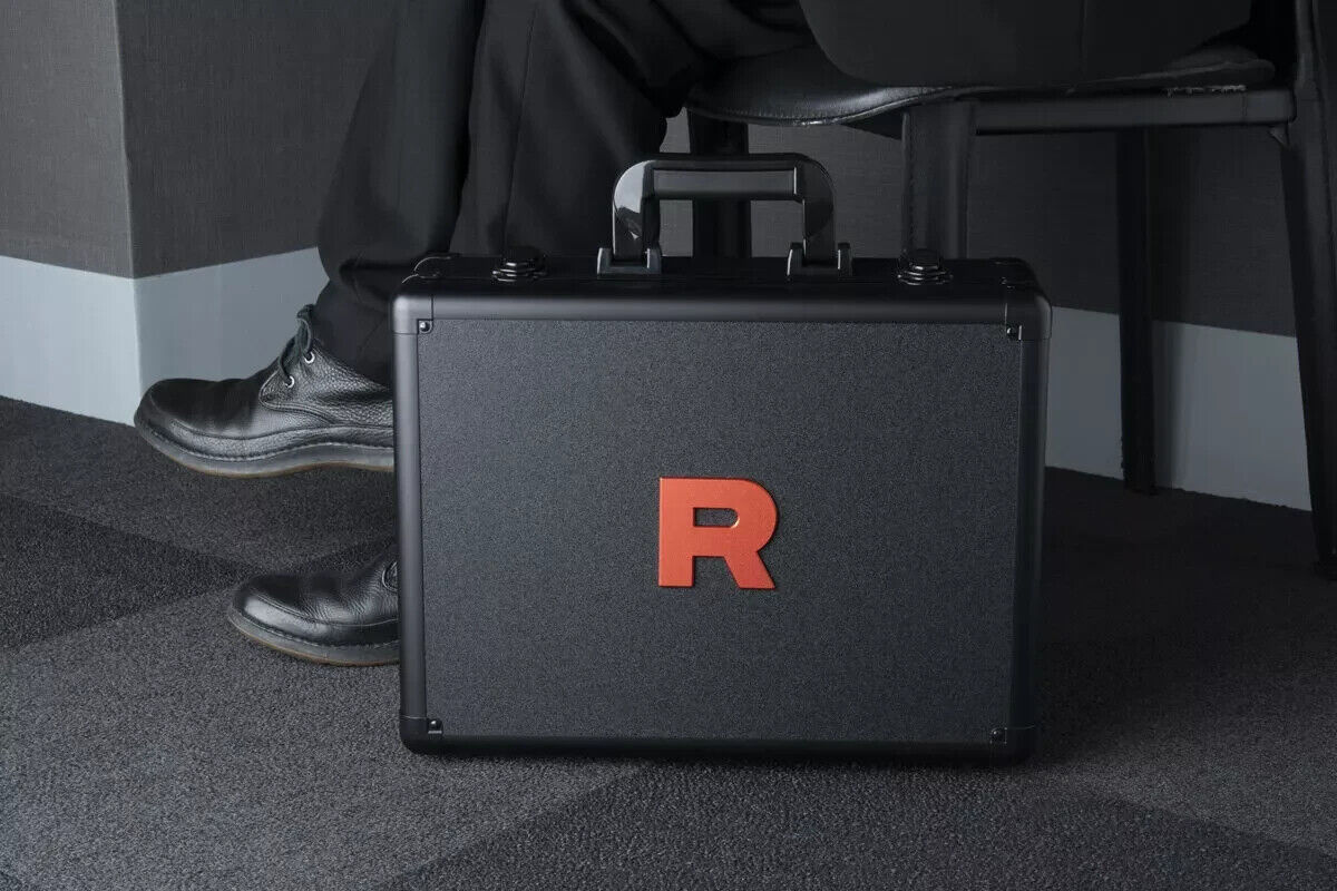 Team Rocket’s Glory Attache Case Pokemon Card Japanese Factory Sealed w/30 Packs